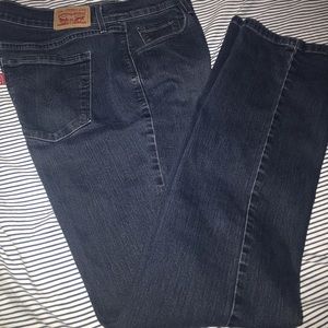 Jeans - Excellent -Medium Blue Denim - 505 Straight Levis- mild stretch - sz 12